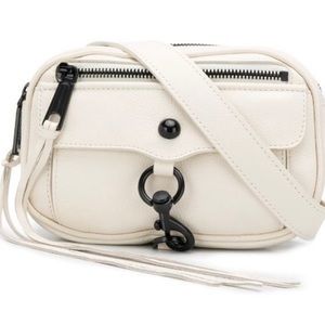 Blythe the belt bag with rare black hardware